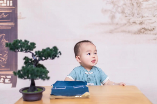 佛山宝宝宁愿饿也不吃奶粉